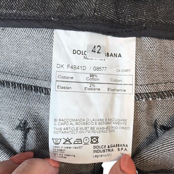 NWT Dolce & Gabbana Women’s Collection Dark Wash Denim Mini Skirt (039) - Picture 11 of 14